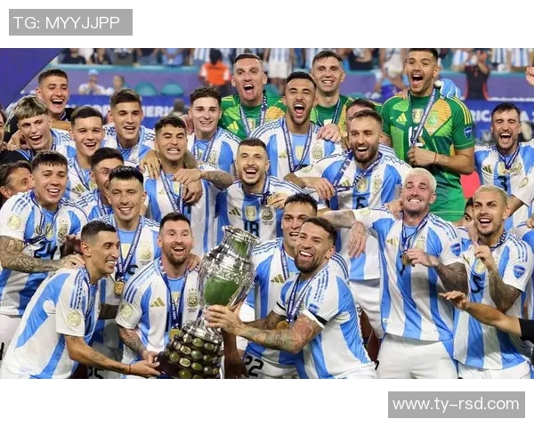 当代足坛新星崛起:梅西C罗之后的超级球员如何重塑世界足球格局 当代足坛新星崛起:梅西C罗之后的超级球员如何重塑世界足球格局