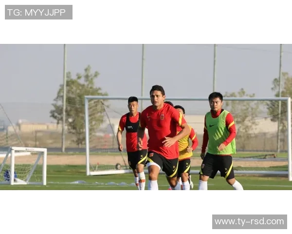 长得像中国人的足球球星盘点 探索他们的成就与影响力 长得像中国人的足球球星盘点 探索他们的成就与影响力