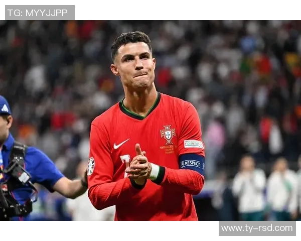 全球足球球星们的全名揭秘:从梅西到C罗他们的真实身份与背后故事 全球足球球星们的全名揭秘:从梅西到C罗他们的真实身份与背后故事